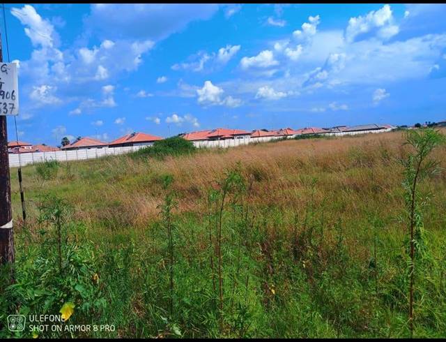 LAND FOR SALE IN DAWN PARK EXT